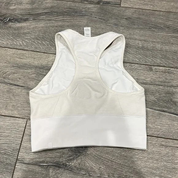 • Lululemon • Ebb To Train Sports Bra Color Changing in the Sun White / Pink 4