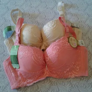 🌺 NWT 2 Beautiful Lace Xilaizi Imported Bras