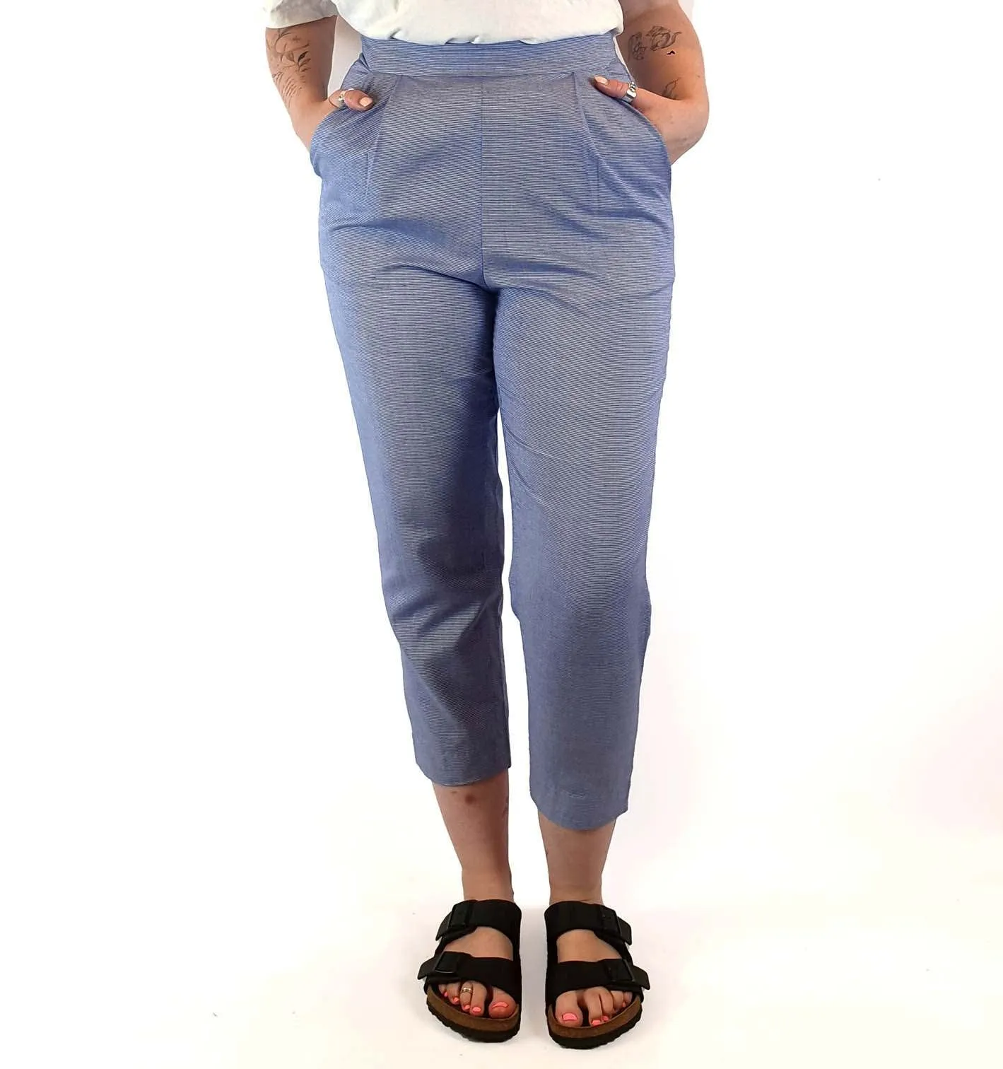 Alpha 60 blue and white thin striped pants size M