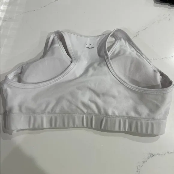 Beyond Yoga NWOT Lift your spirits sports bra