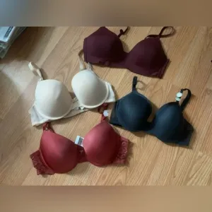 Bundle 4x Push Up Bras Size 36C