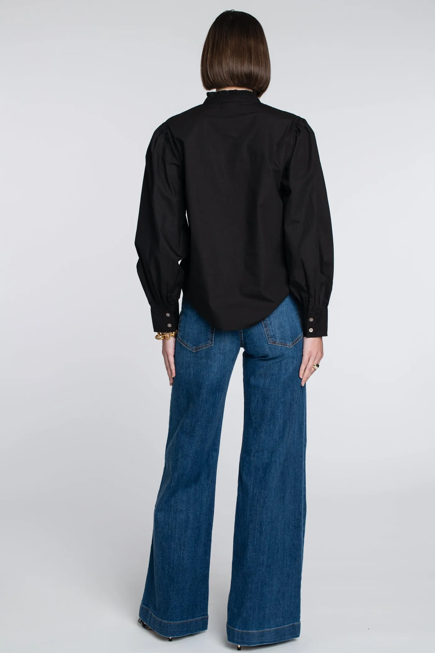 Elizabeth James Chloe Top in Black