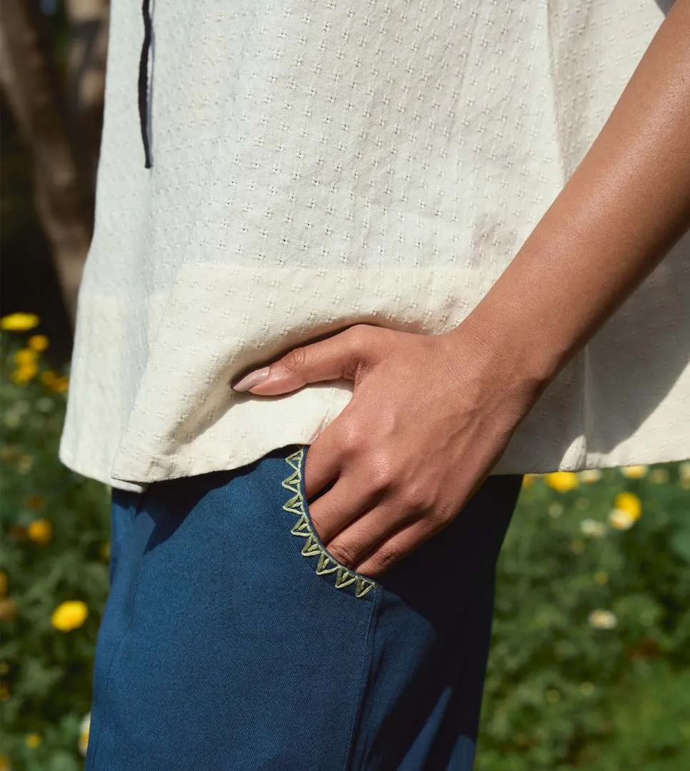 EMI WOMENS PANTS WITH EMBROIDERY
