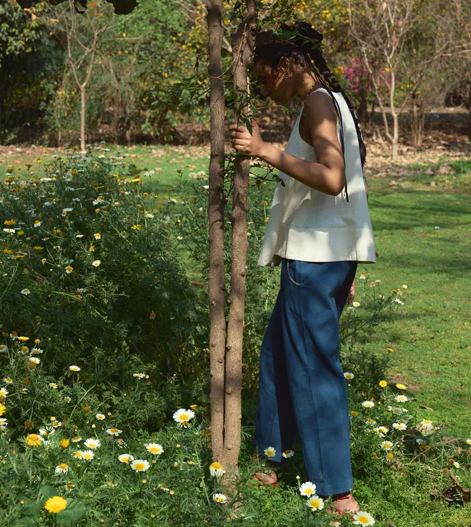 EMI WOMENS PANTS WITH EMBROIDERY