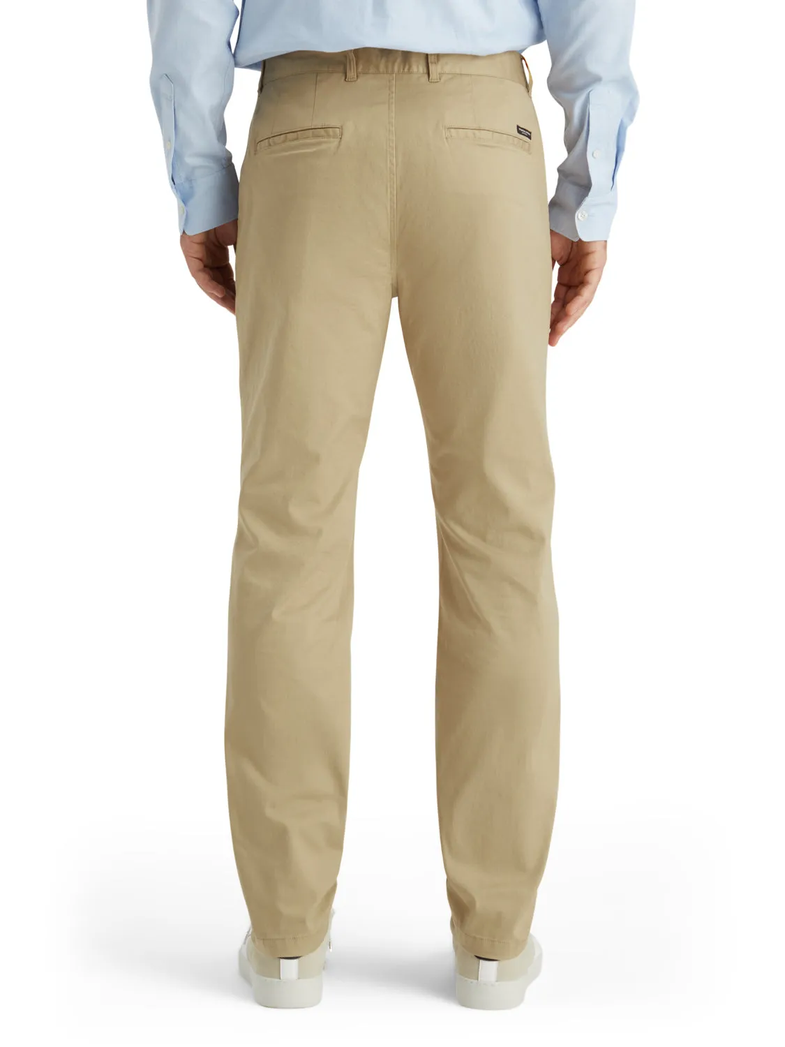 ESSENTIALS - Stuart Regular Slim Fit Chino - Sand