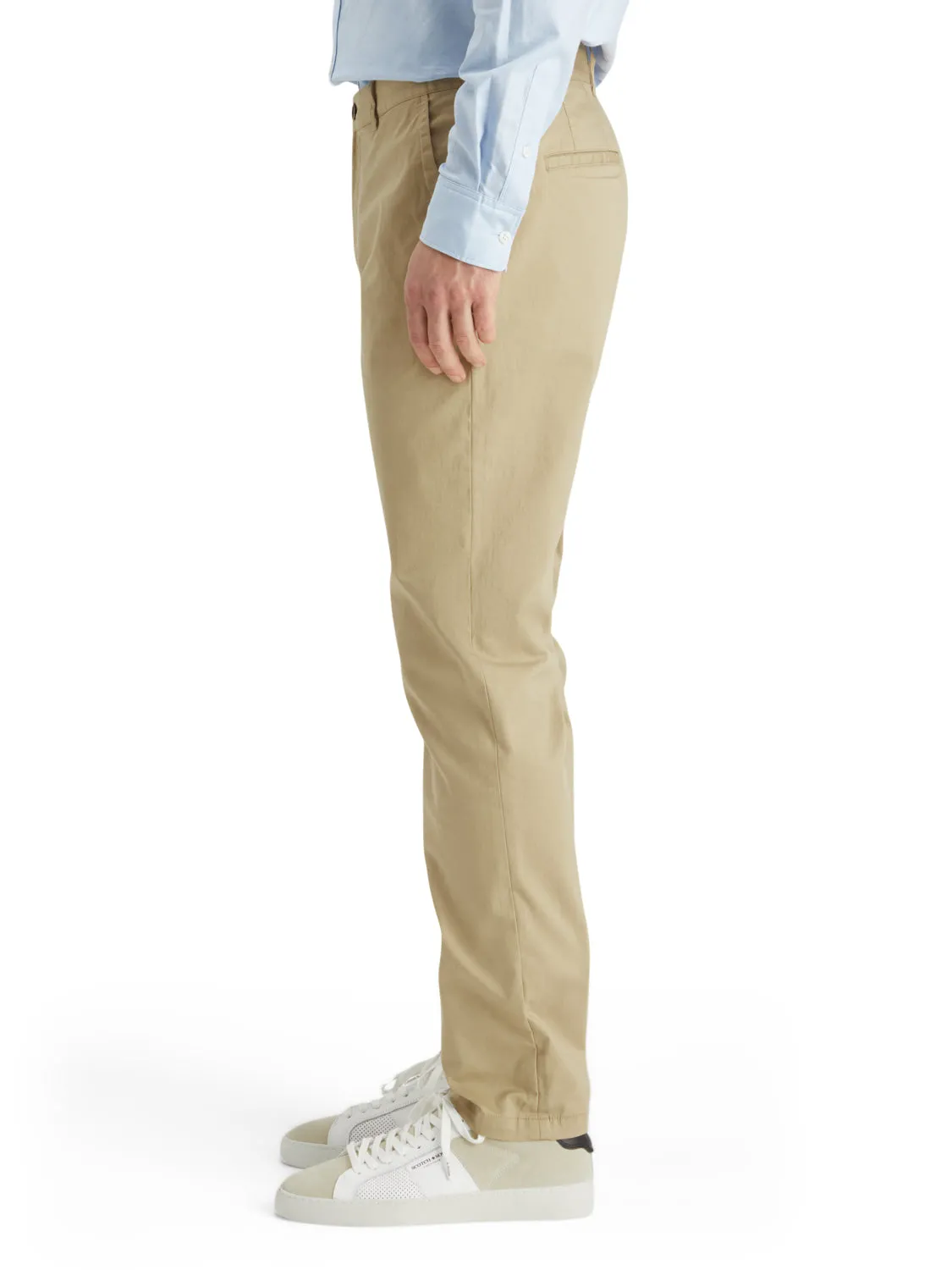 ESSENTIALS - Stuart Regular Slim Fit Chino - Sand