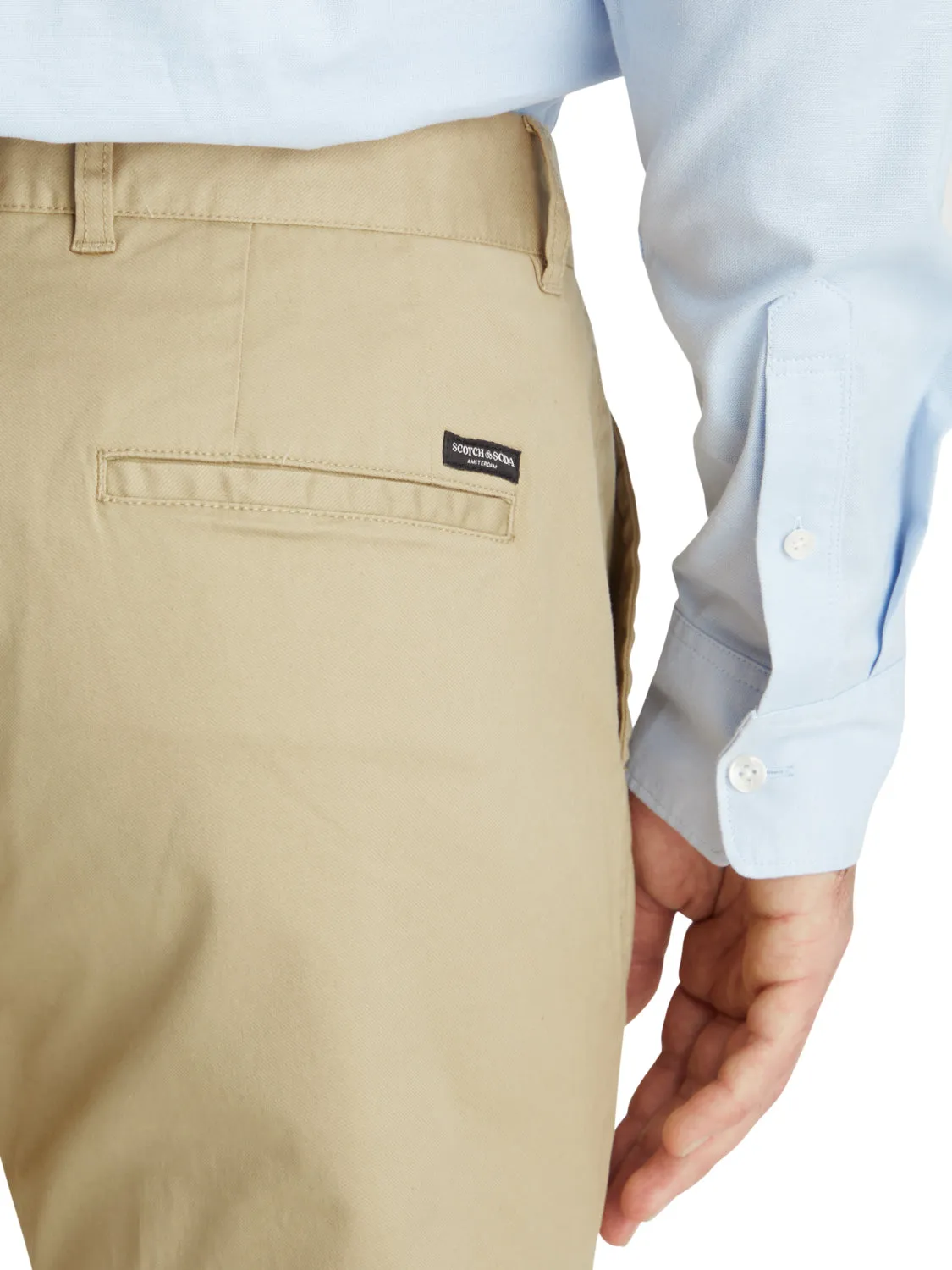 ESSENTIALS - Stuart Regular Slim Fit Chino - Sand