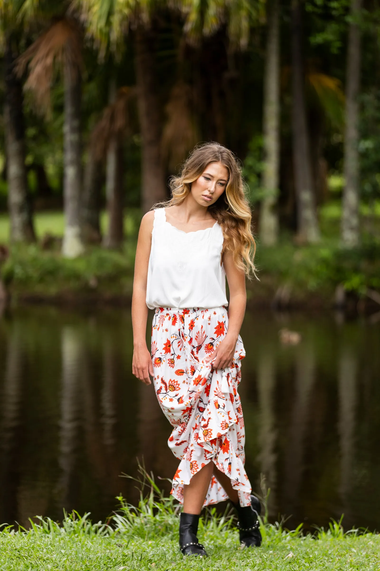 Floral print maxi skirt -red
