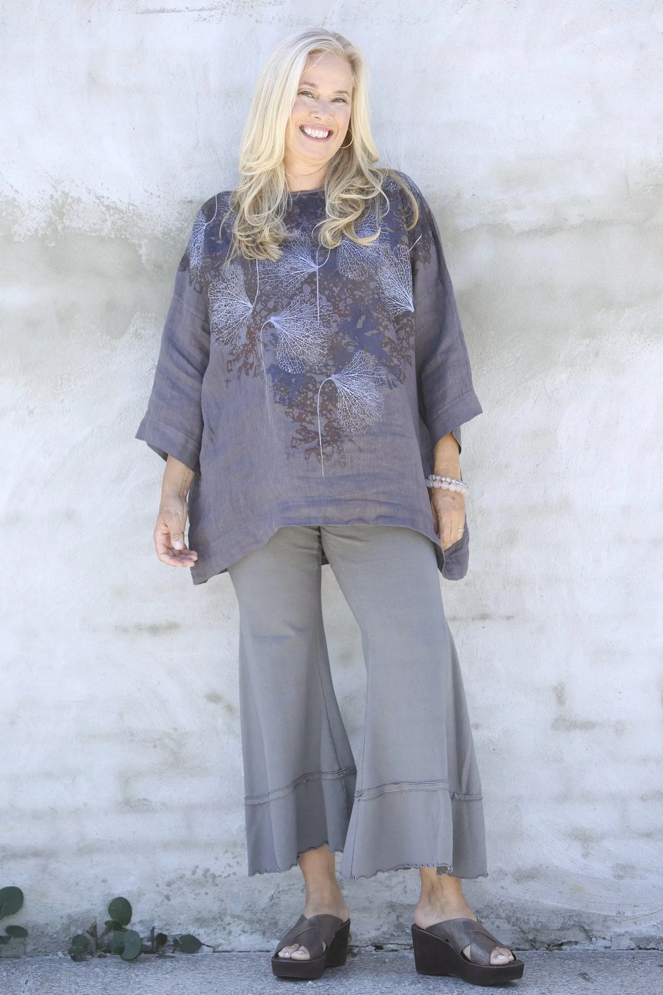 L594-Oversized Square Linen Top Dove-P