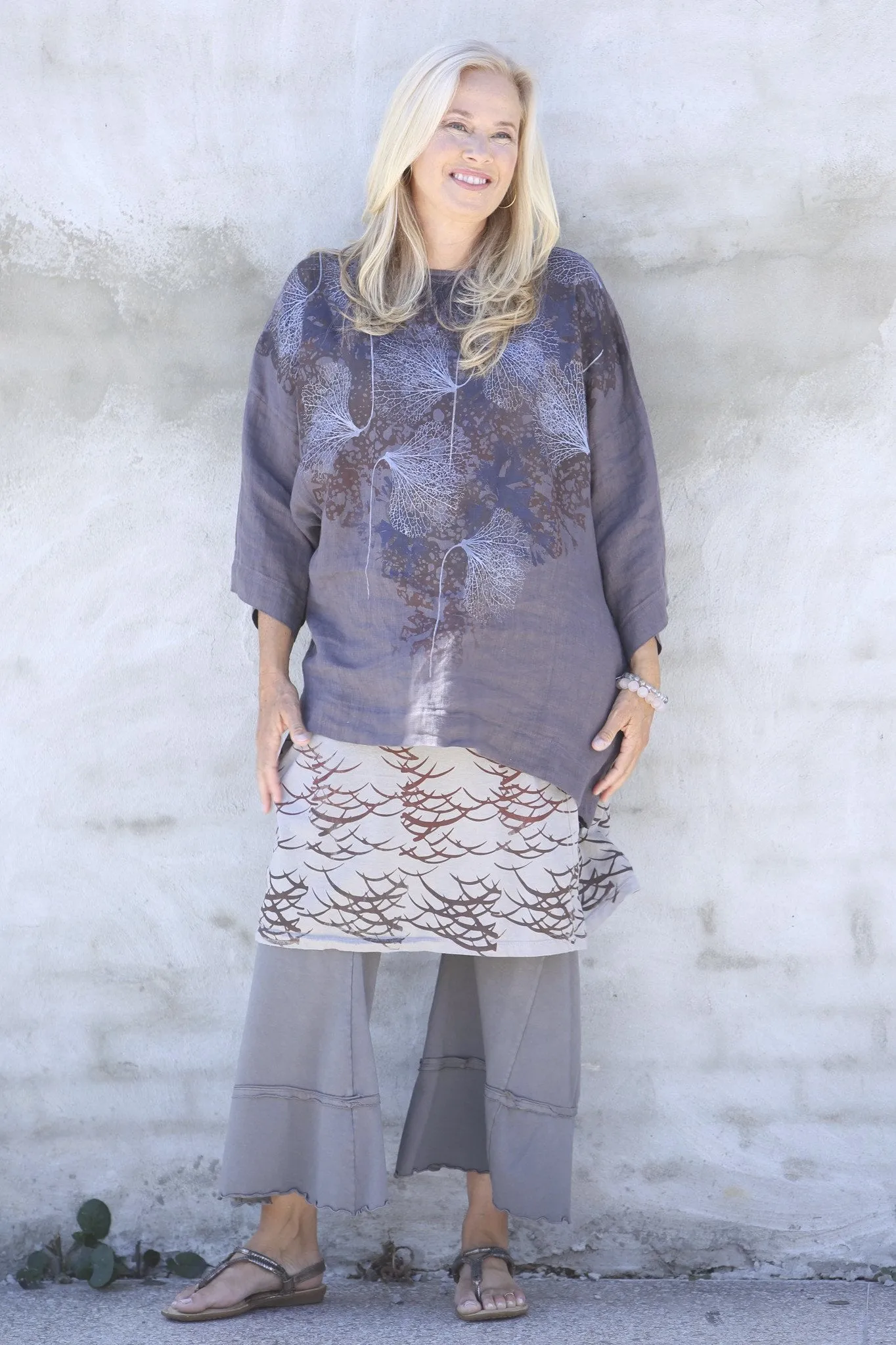 L594-Oversized Square Linen Top Dove-P