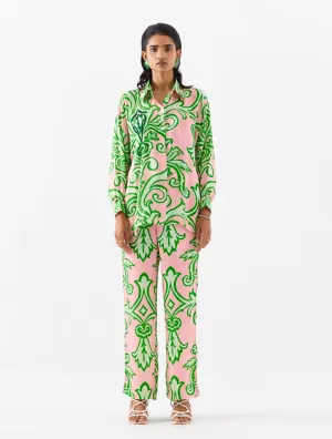 La paz shirt and pants