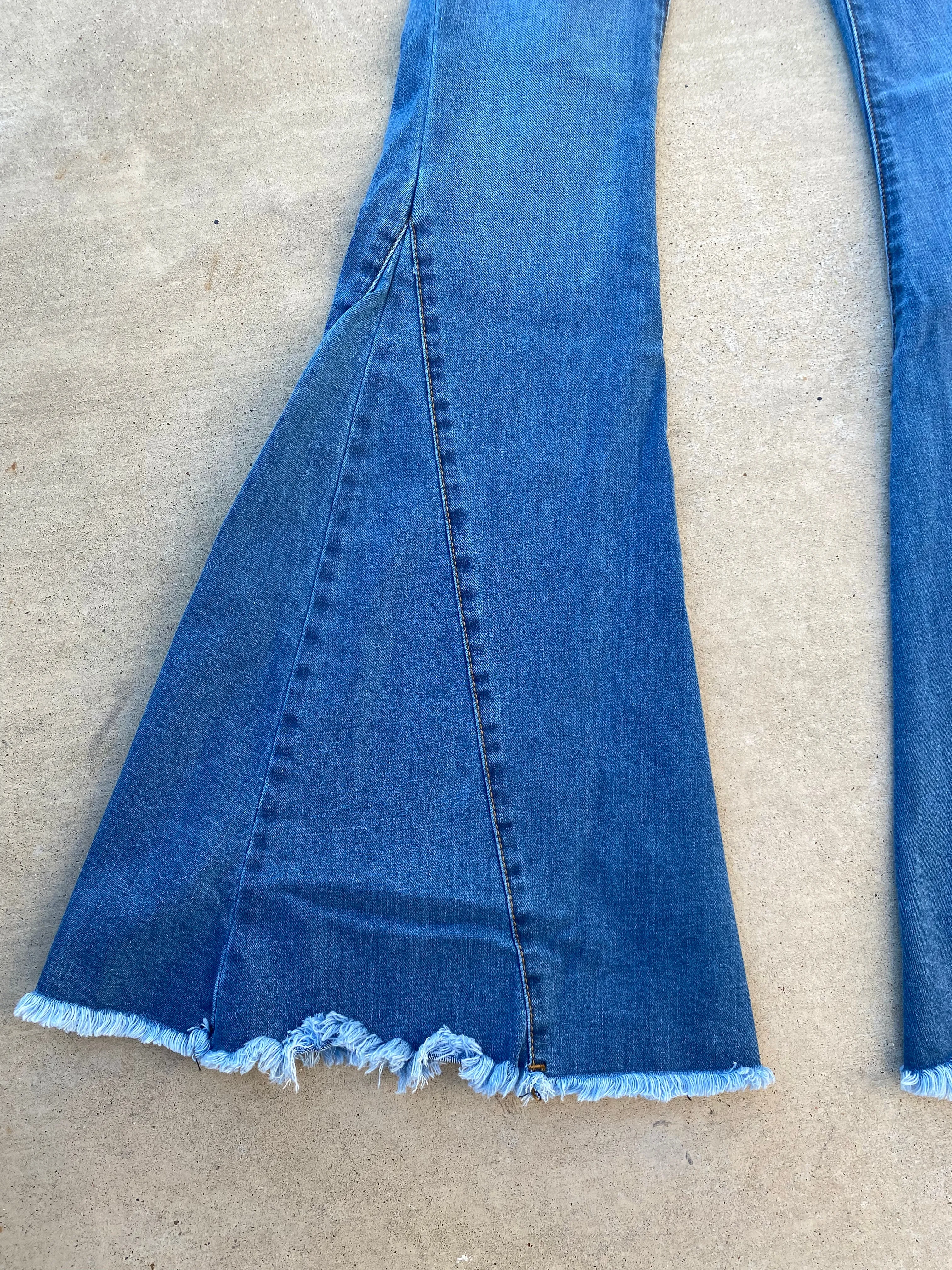 Medium Wash Mega Flare