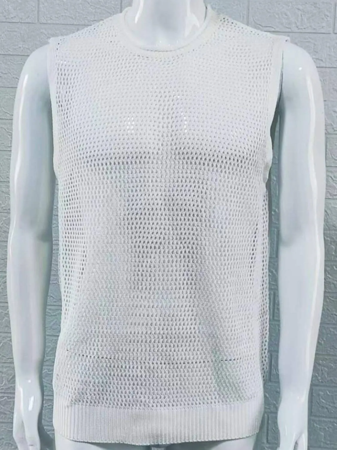 Men’s Openwork Sleeveless Knit Top – Stylish & Breathable