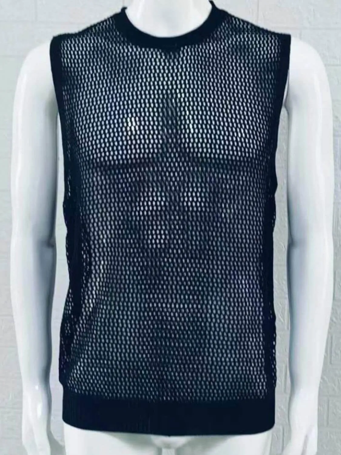 Men’s Openwork Sleeveless Knit Top – Stylish & Breathable