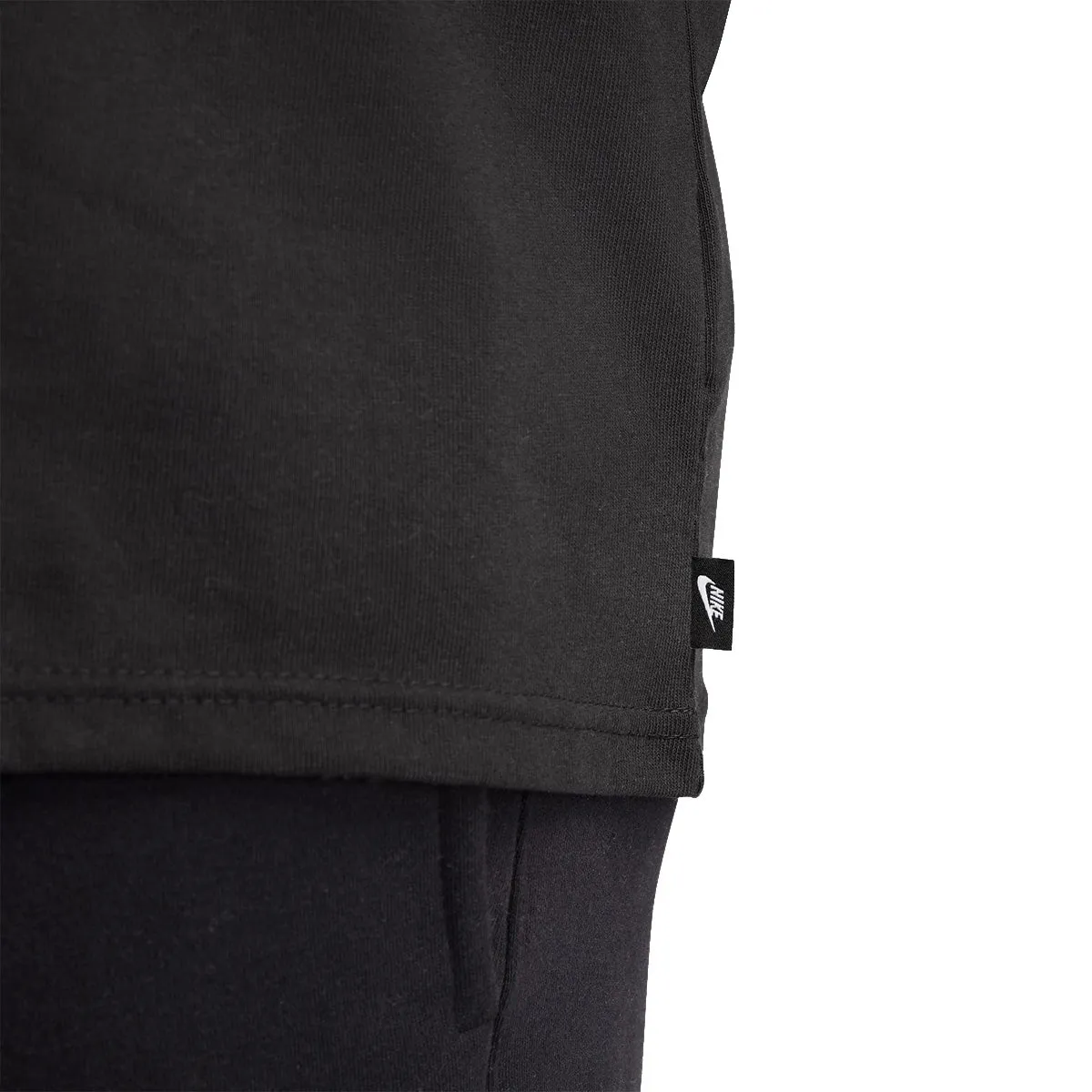 Nike - Premium Essentials L/S Tee Black/Black
