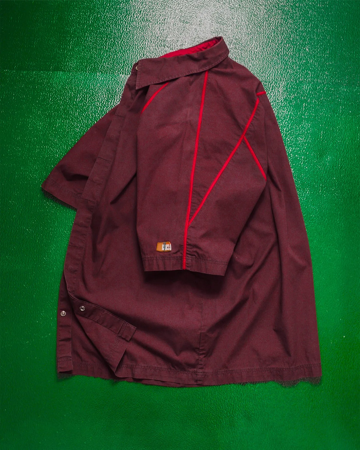 Panelled Contrast Overlocked Stitch Accent Burgundy Snap Button Shirt (L)