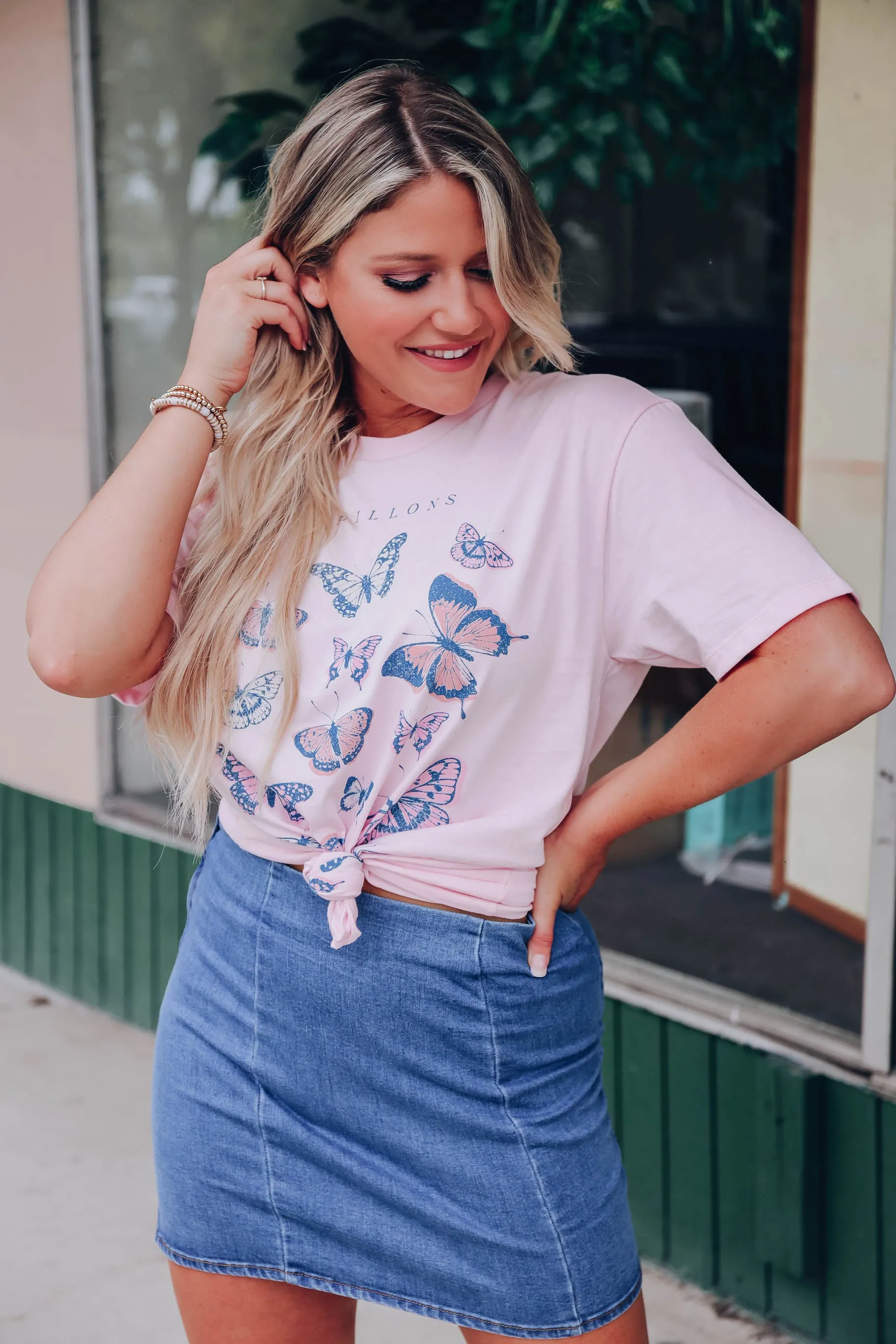 Papillon Butterfly Graphic Tee - Pink