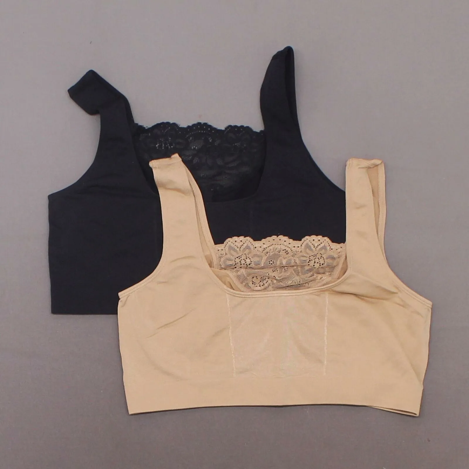 Rhonda Shear 2 Pack Plus Size Seamless Underwire Bras With Lace Inset