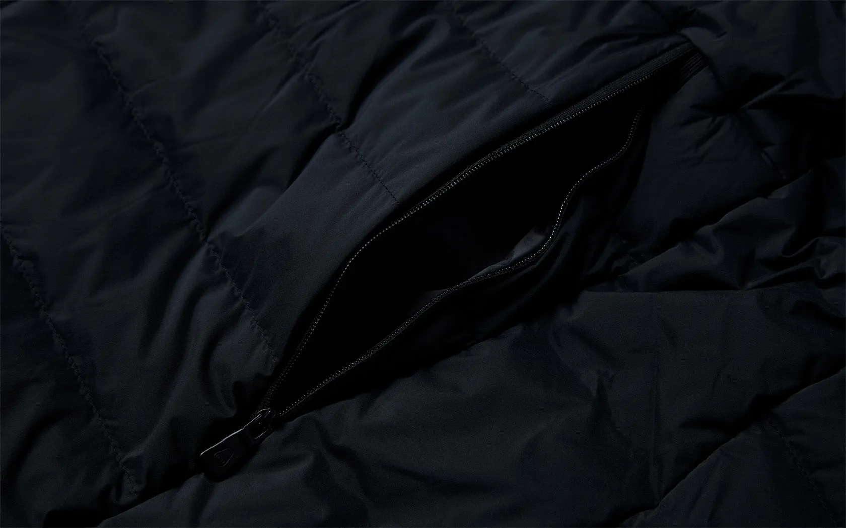 SPRAY DOWN JACKET