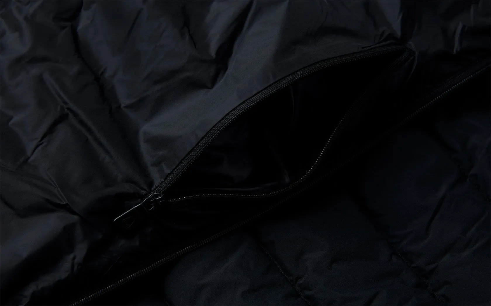 SPRAY DOWN JACKET