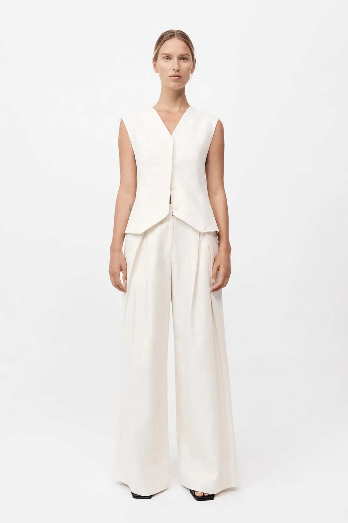 St. Agni - Minimal Tailored Vest - Ivory