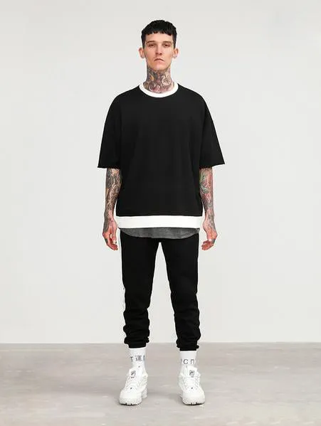 STREETEAR STYLE T-SHIRT