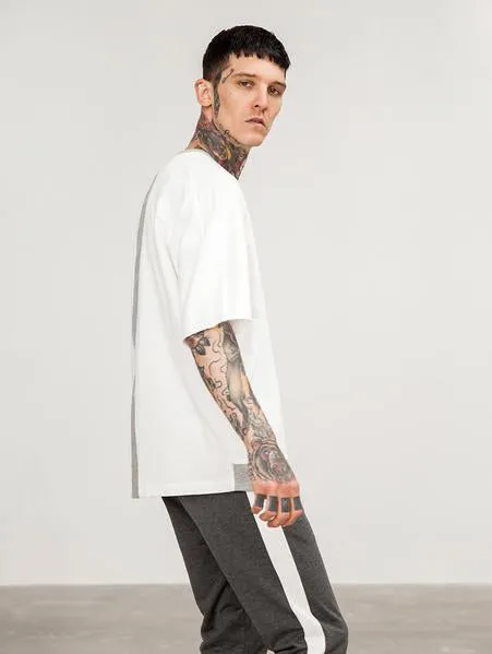 STREETEAR STYLE T-SHIRT