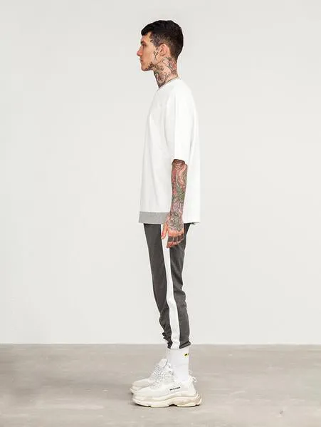 STREETEAR STYLE T-SHIRT