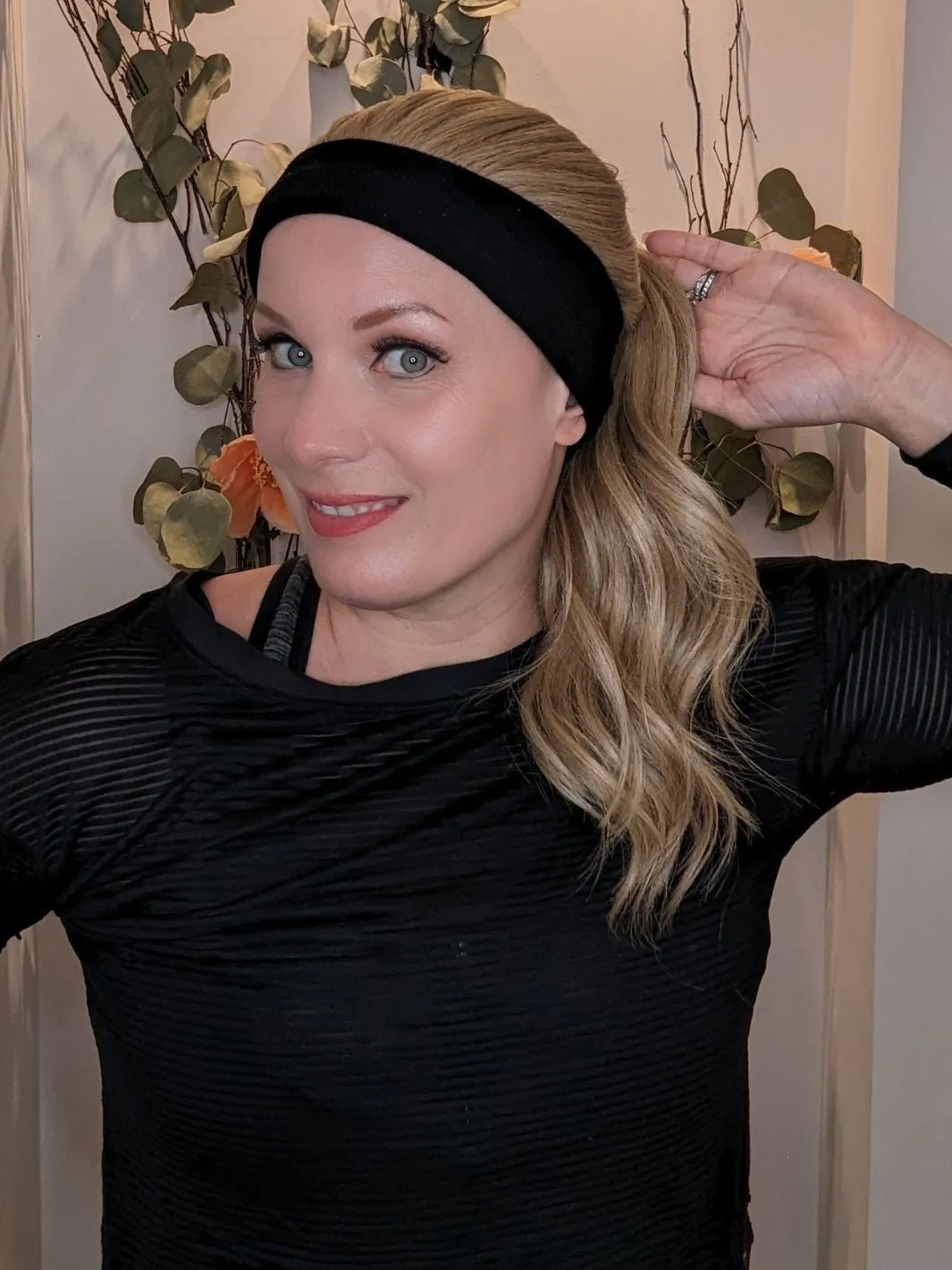 Synthetic Headband Wig | Natural Blonde | Hand-Tied