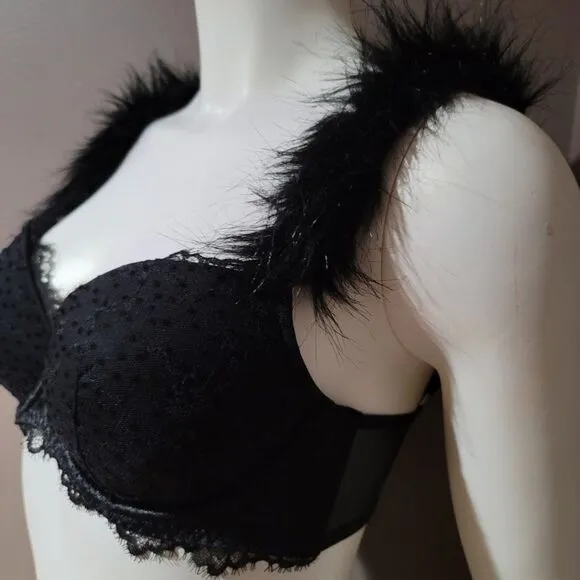 Victoria’s Secret Dream Angels Faux Fur Lined Demi Bra 32D